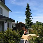 Han/Misafirhane Gaestehaus Mira *