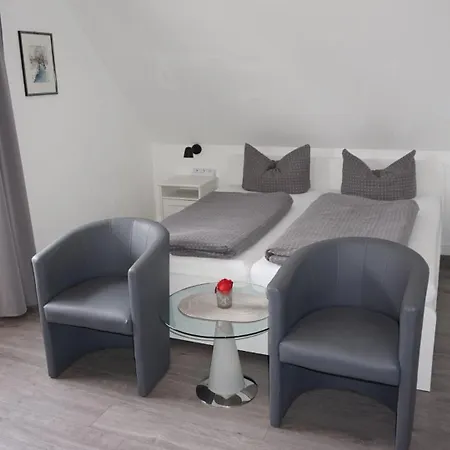 Fogadó Gaestehaus Mira *