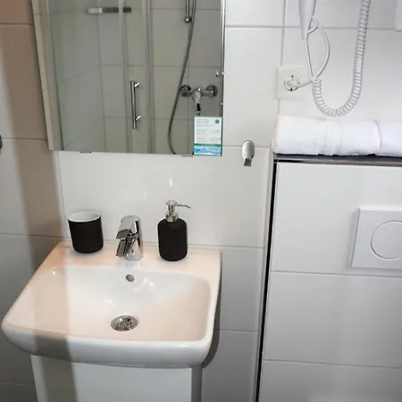 Gaestehaus Mira بيت ريفي
