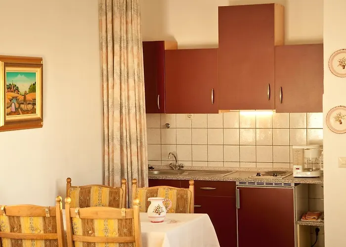 بيت ريفي Gaestehaus Mira *